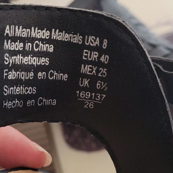 American Eagle Galdiator Style Shoes - Picture 11 of 13